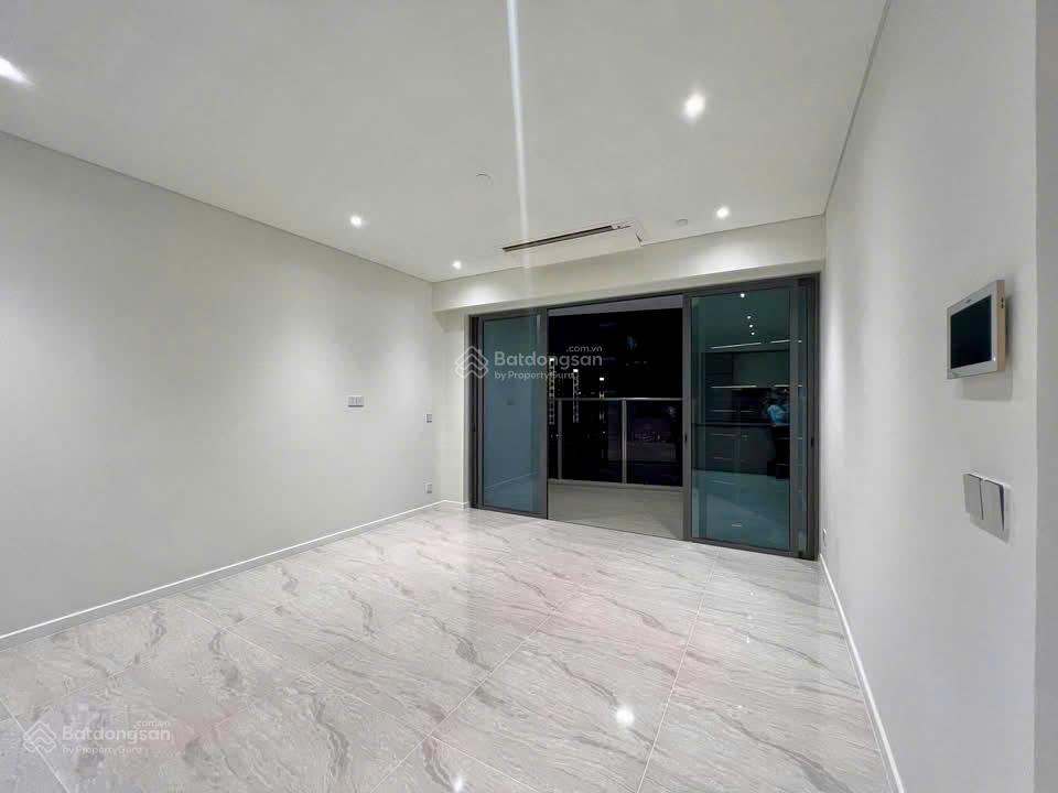 The opera metropole 2pn tầng cao view thoáng nội thất thiết kế sang trong , sáng, mịn đẹp