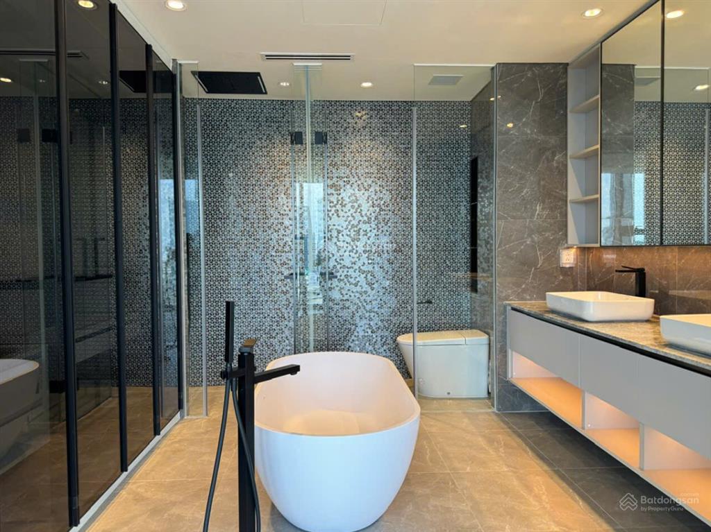 Cho thuê nhà nội thất cơ bản dễ dàng tự thiết kế theo phong cách cho đủ 3 thế hệ với căn 4pn