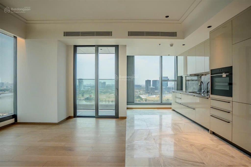 Em dung cần sang nhượng căn 3pn nội thất cơ bản tại the grand marina vị trí đẹp giá tốt đáng sở hữu