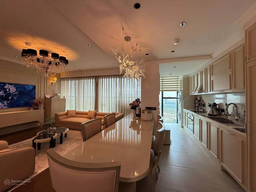 Em dung bán dualkey đã đập thông 3pn| lake tower| dt 144m2 đã có sổ