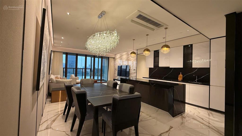 Cho thuê căn hộ hàng hiệu 4pn  170m2  130 triệu/tháng đã bao pql sở hữu đầy đủ nội thất