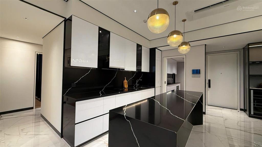 Cho thuê căn hộ hàng hiệu 4pn  170m2  130 triệu/tháng đã bao pql sở hữu đầy đủ nội thất
