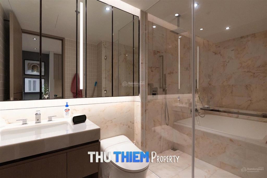 Grand marina bán căn 1pn  63.12m2  tầng cao view nhìn ra sông  giá chỉ 35 tỷ all in