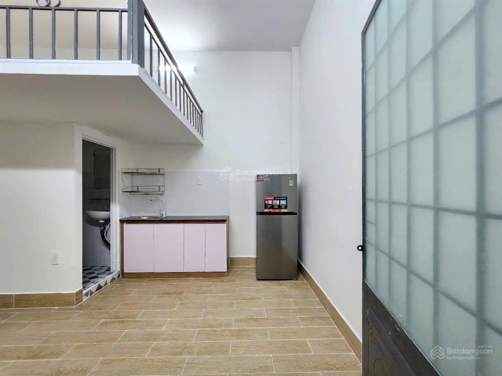 Trống sẵn gác cao  cửa sổ siêu thoáng  tô ký  cvpm  nguyễn ảnh thủ  cầu vượt quang trung