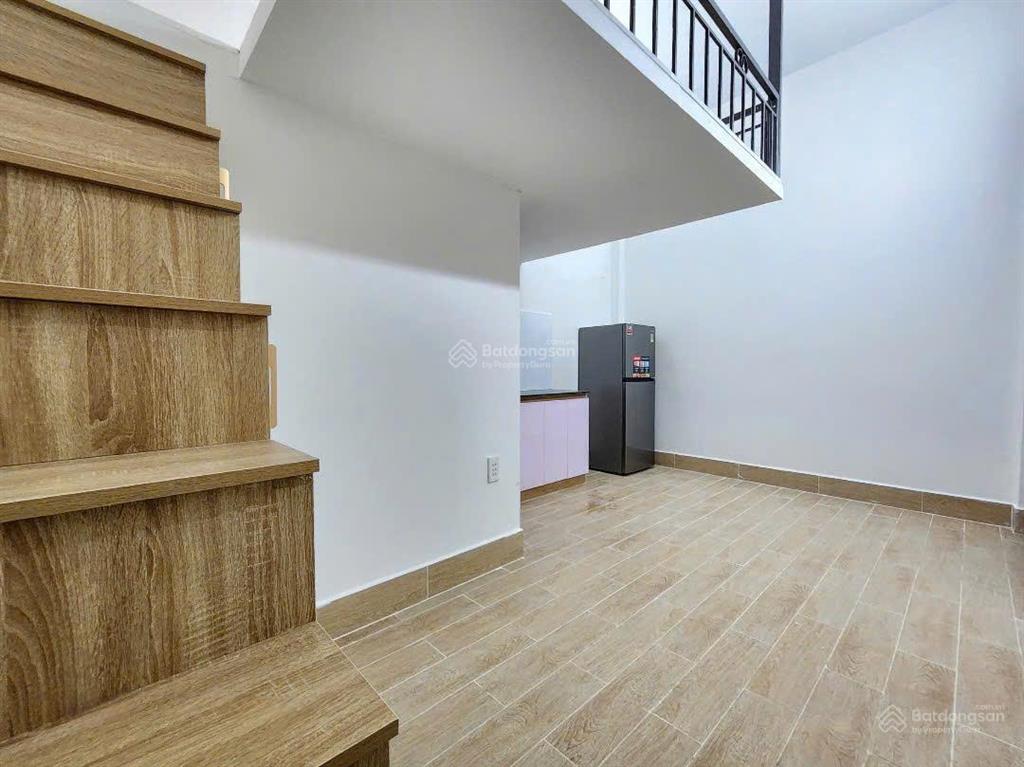 Trống sẵn gác cao  cửa sổ siêu thoáng  tô ký  cvpm  nguyễn ảnh thủ  cầu vượt quang trung