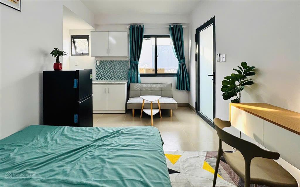 Giamr ngay 500k/th  chỉ còn 1 phòng full nội thất  cửa sổ trời  song hành  trường chinh