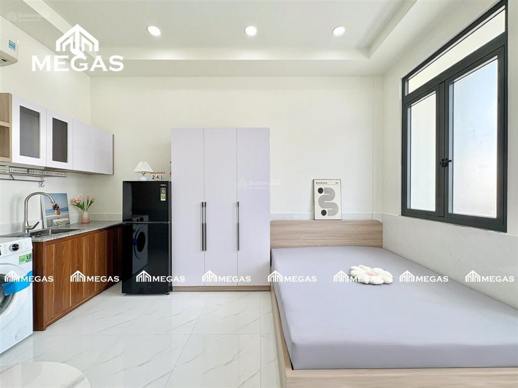 Trống sẵn căn hộ full nội thất ban công riêng ngay nguyễn ảnh thủ  tô ký  cvpm