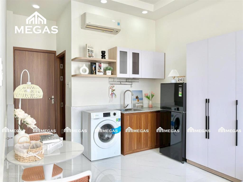 Trống sẵn căn hộ full nội thất ban công riêng ngay nguyễn ảnh thủ  tô ký  cvpm