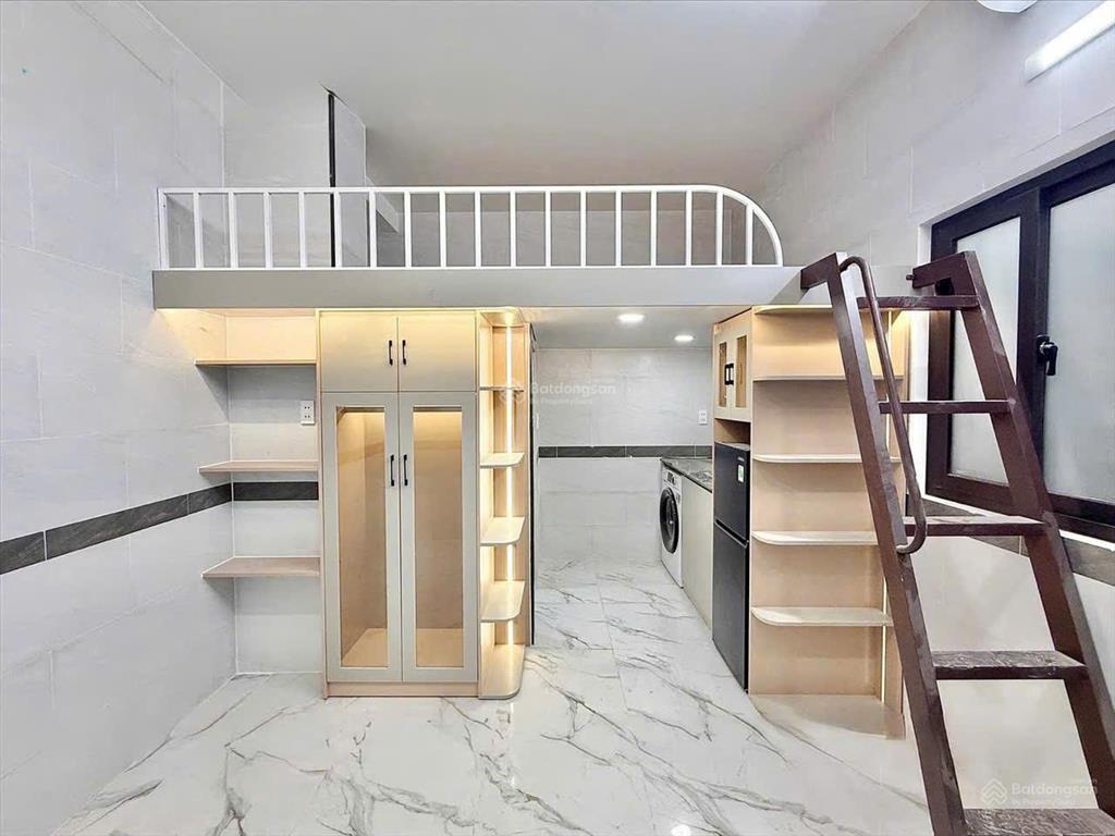 Trống sẵn 1 phòng full nội thất  siêu thoáng ngay trường chinh  phan văn hớn  cầu tham lương