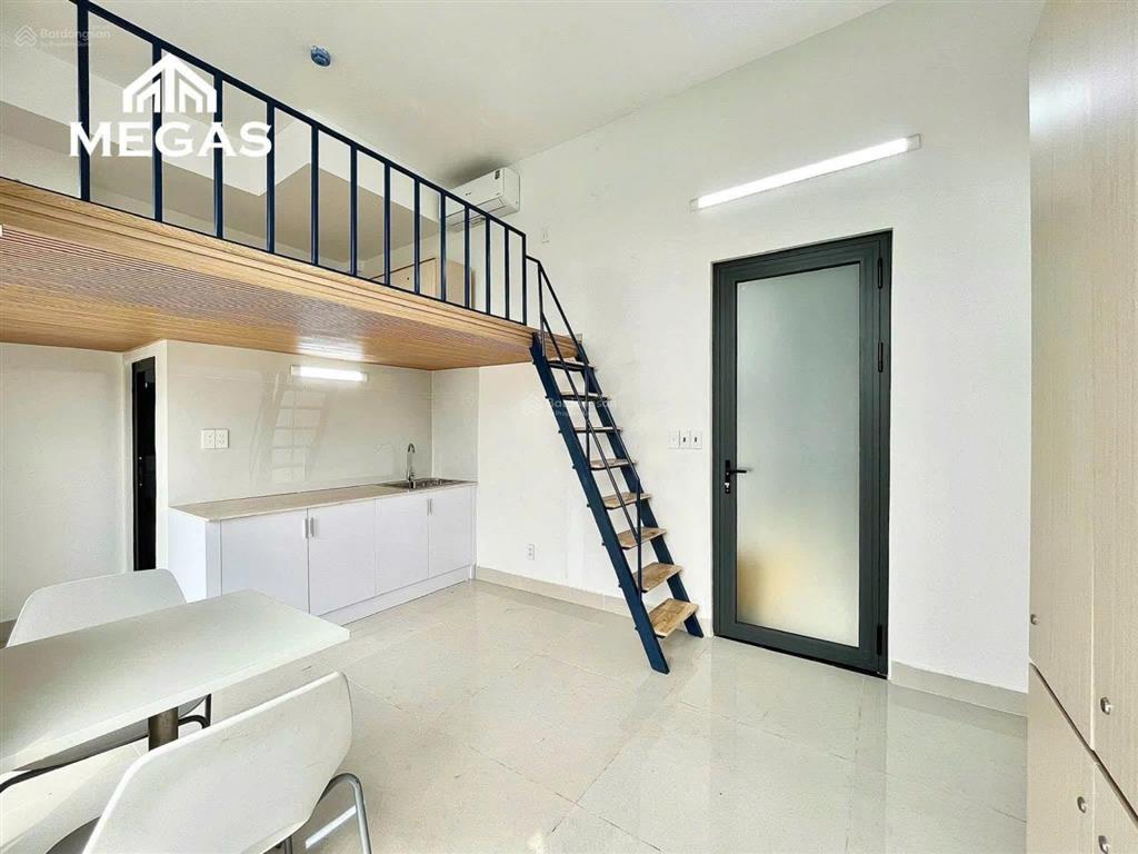 Trống sẵn 1 phòng cửa sổ siêu thoáng  sẵn nội thất ngay nguyễn ảnh thủ  tô ký  cvpm