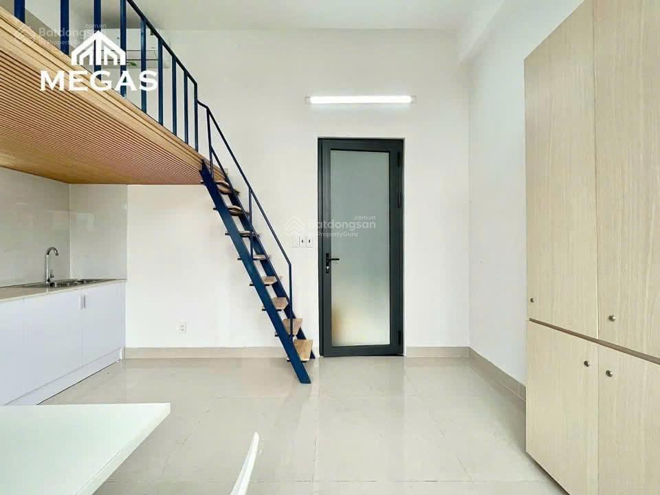 Trống sẵn 1 phòng cửa sổ siêu thoáng  sẵn nội thất ngay nguyễn ảnh thủ  tô ký  cvpm