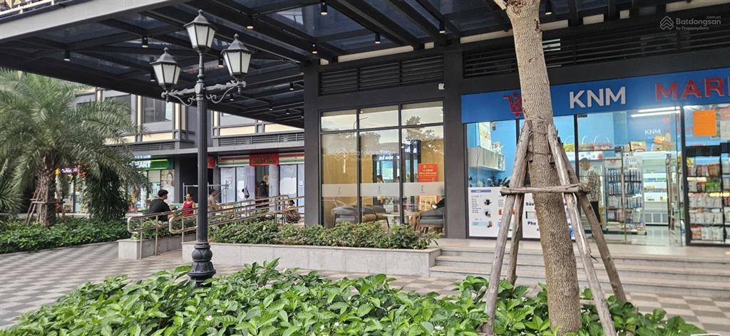 Bán shop chân đế căn góc cửa sảnh vị trí hiếm tại ocean park