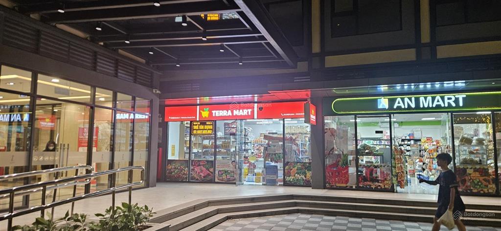 Shop chân đế cửa sảnh sổ đỏ lâu dài dòng tiền 47tr/tháng