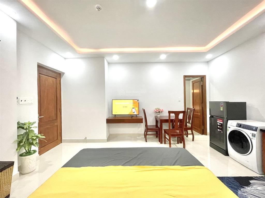 Căn hộ mới xây đẹp thoáng ngay hoàng sa tân bình