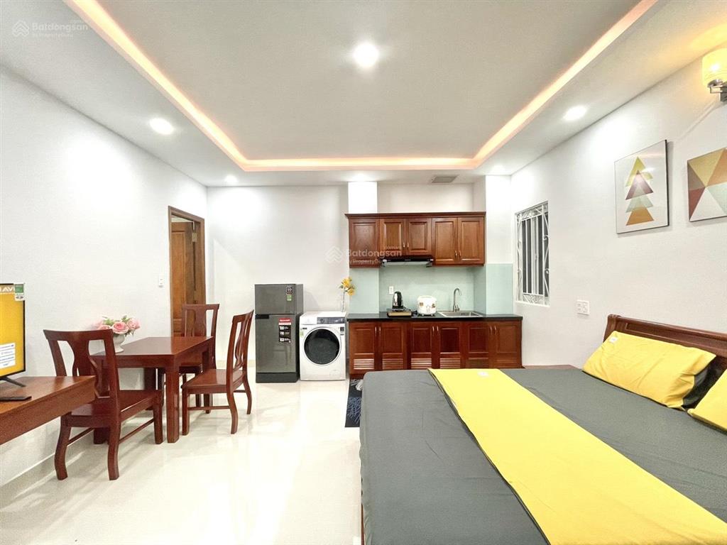 Căn hộ mới xây đẹp thoáng ngay hoàng sa tân bình