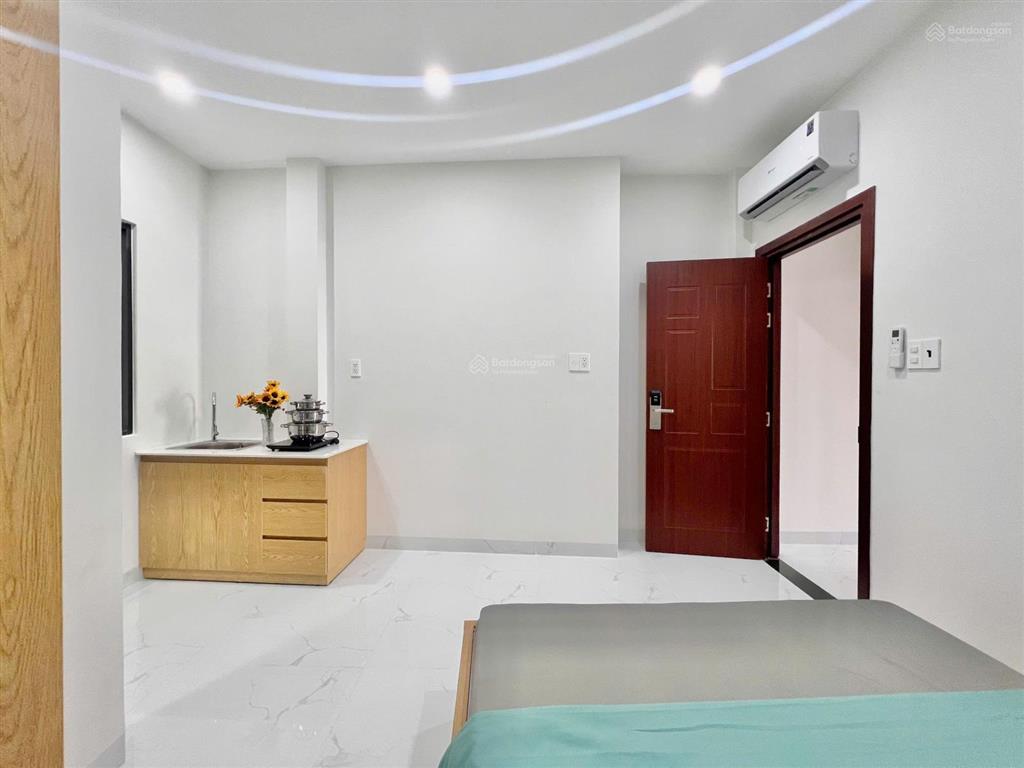 Phòng mới xây thoáng mát gần đại học bách khoa q10