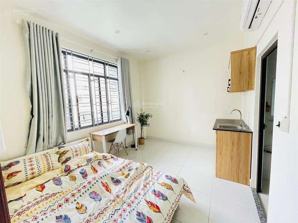 Phòng đẹp thoáng ngay độc lập gần cao đẳng công thương
