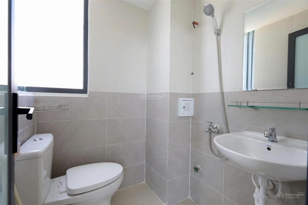 Phòng đón nắng, tiện nghi gần đại học văn lang cs3