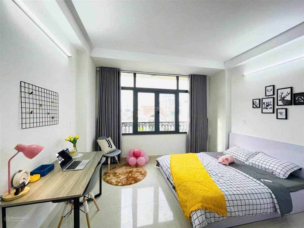 Phòng đón nắng, tiện nghi gần đại học văn lang cs3
