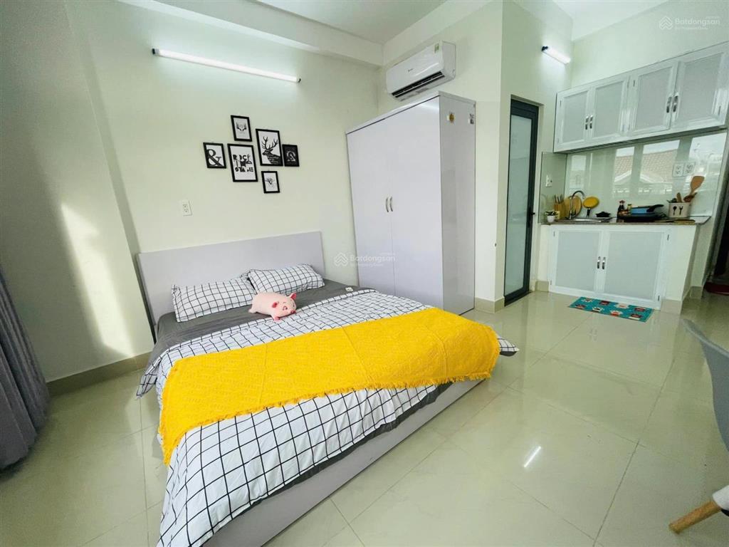 Phòng đón nắng, tiện nghi gần đại học văn lang cs3