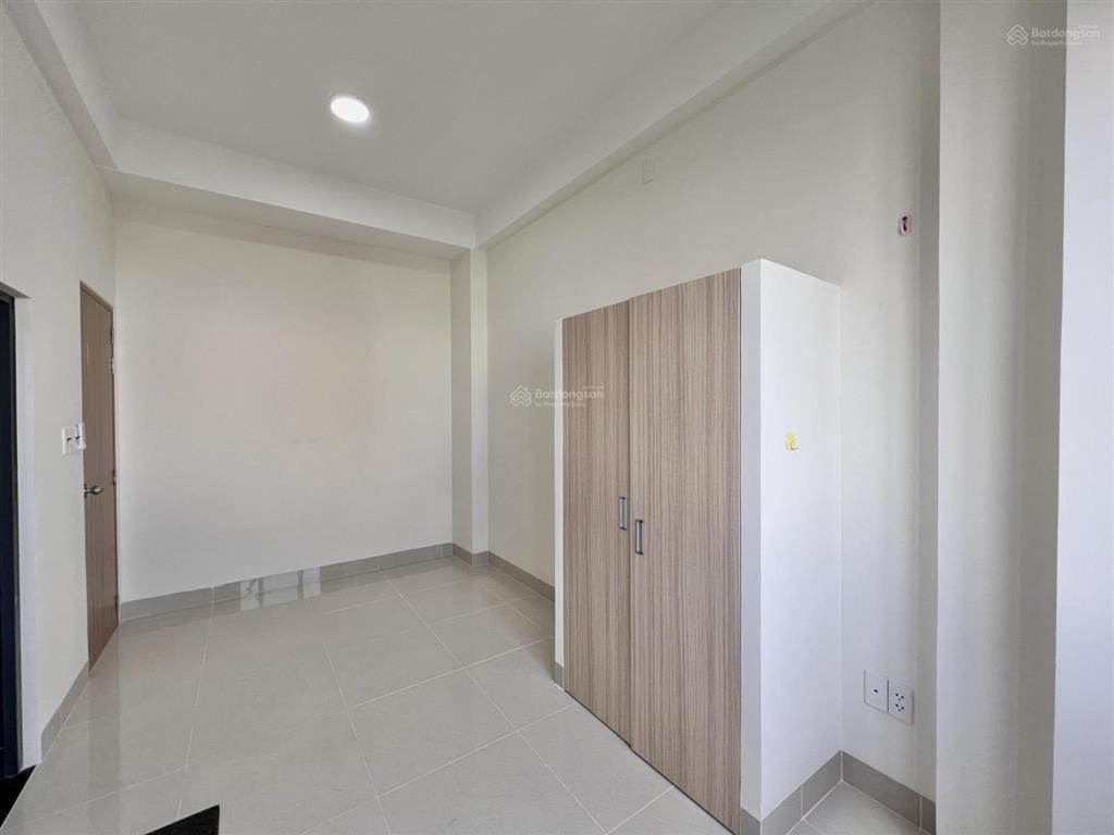 Phòng mới xây thoáng, an ninh ngay bùi đình túy