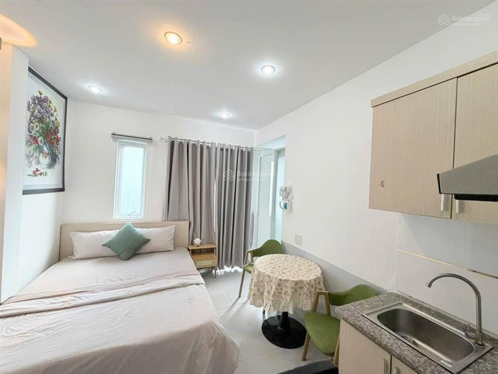 Phòng mới xây full nội thất gần bến xe miền đồng cũ