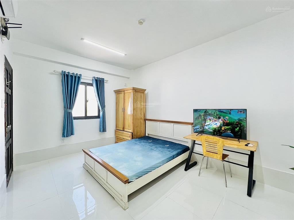 Phòng mới xây thoáng mát gần đại học bách khoa q10