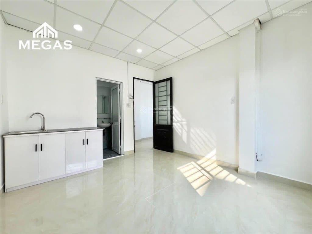 Phòng thoáng, an ninh gần etown cộng hòa tân bình