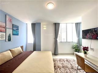 Phòng thoáng, mặt tiền đường lớn gần vạn hạnh mall q10
