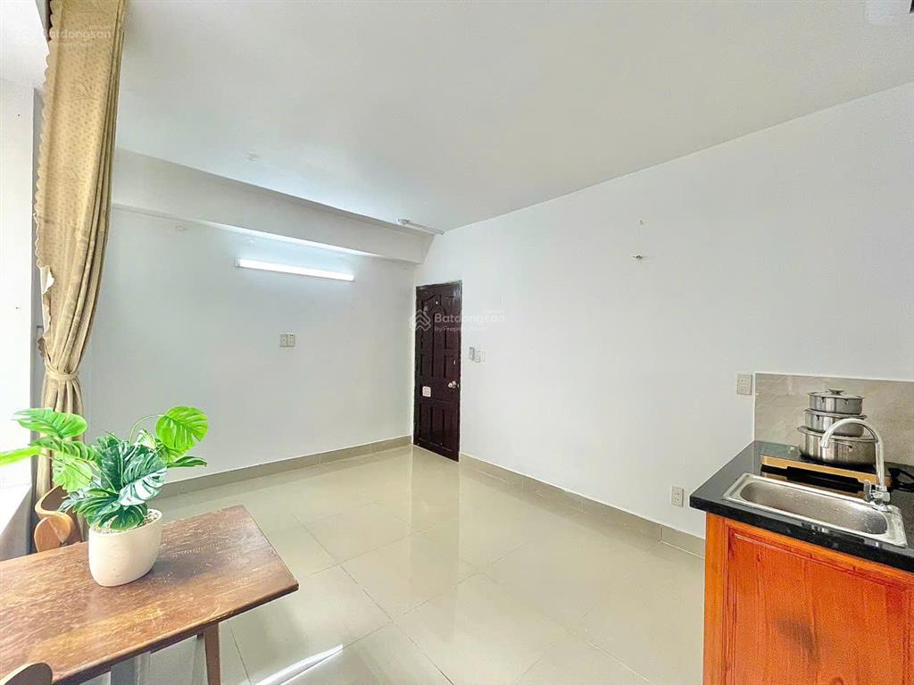 Phòng đón nắng an ninh gần bệnh viện hoàn mỹ phú nhuận