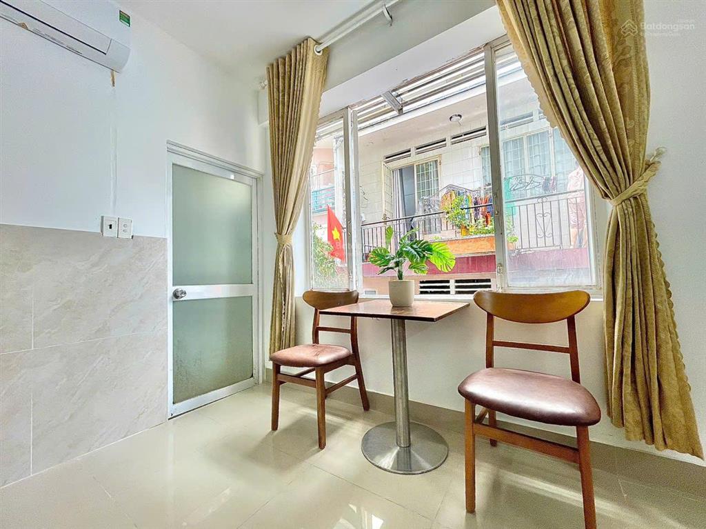 Phòng đón nắng an ninh gần bệnh viện hoàn mỹ phú nhuận