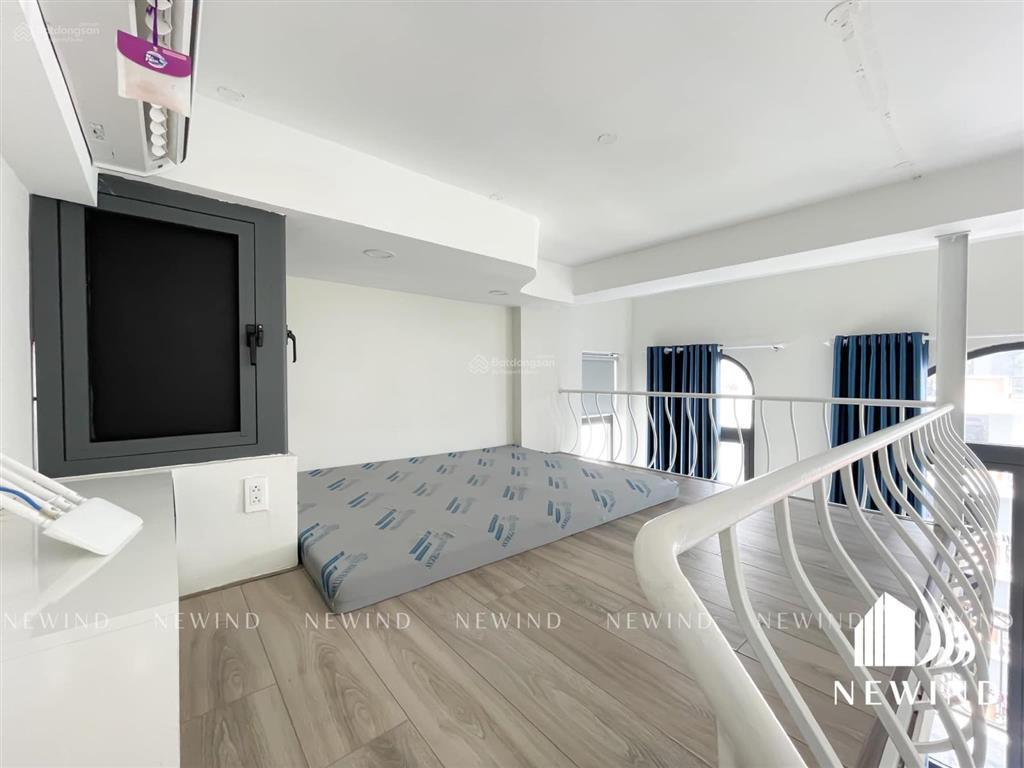 Căn hộ duplex ban công siêu thoáng gần đại học bách khoa