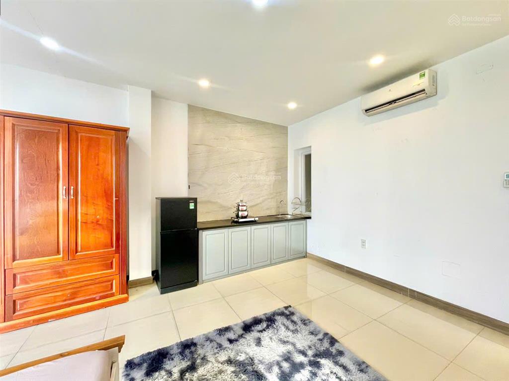 Phòng đẹp rộng thoáng 40m2 gần đại học gtvt bình thạnh