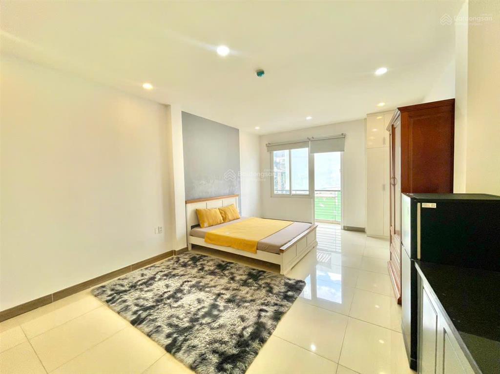 Phòng đẹp rộng thoáng 40m2 gần đại học gtvt bình thạnh