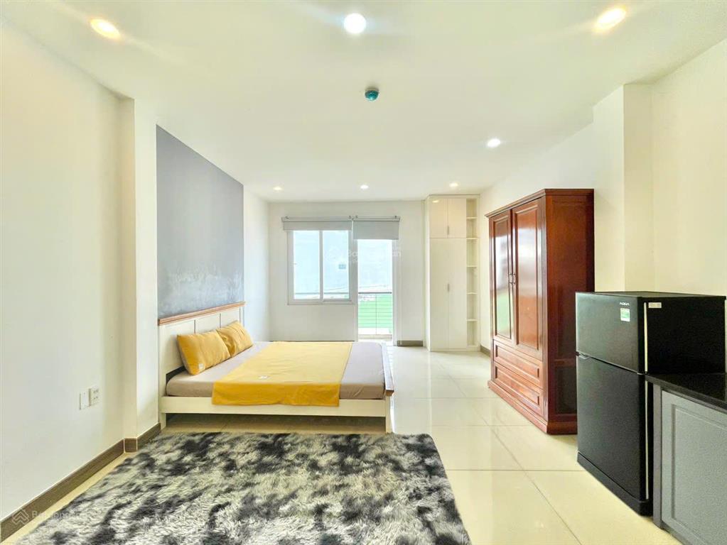 Phòng đẹp rộng thoáng 40m2 gần đại học gtvt bình thạnh
