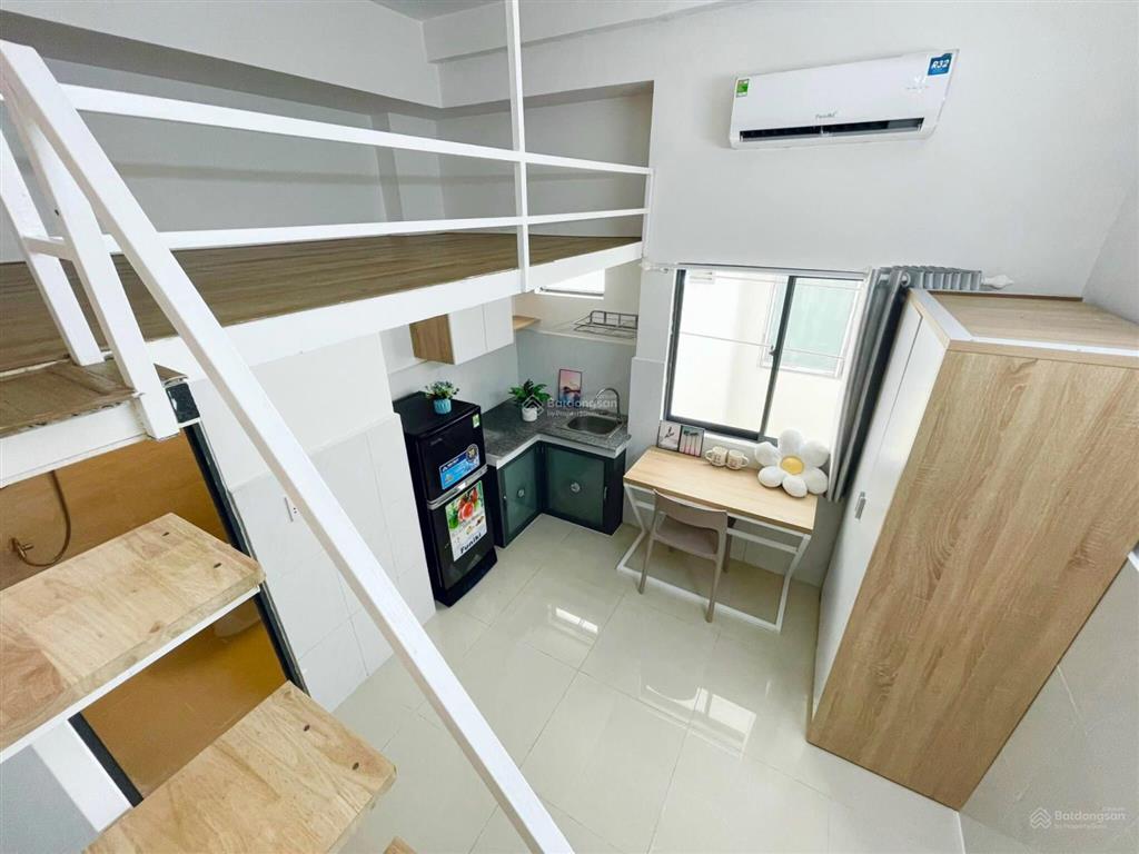 Phòng gác lửng mới xây thoáng gần bệnh viện hoàn mỹ