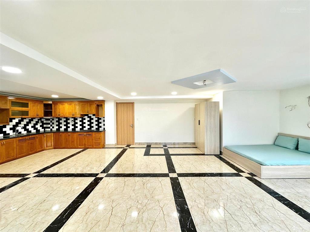 Phòng siêu rộng 50m2 đón nắng cao cấp gần bến xe quận 8