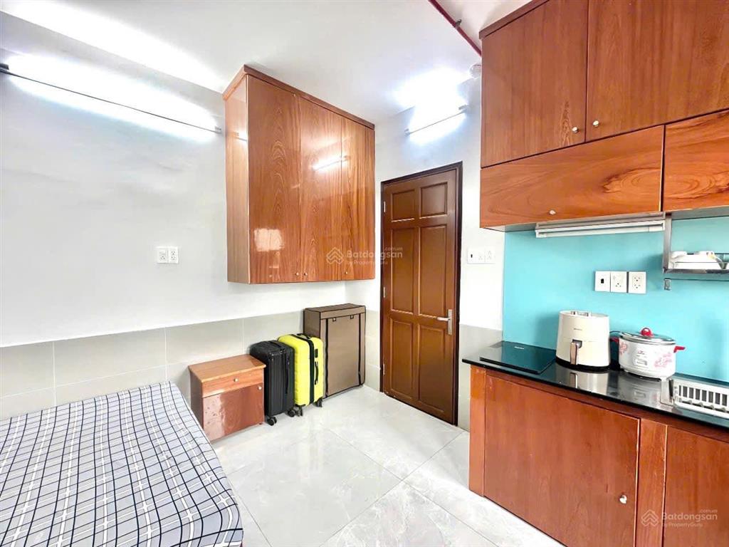 Phòng xinh thoáng full nội thất gần coopmart huỳnh tấn phát q7