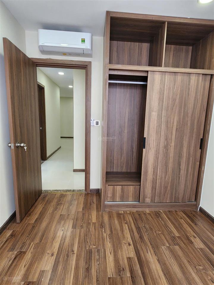 Cho thuê căn 3pn+2wc full nội thất bao phí quản lý  view trực diện bitexco và landmark 81