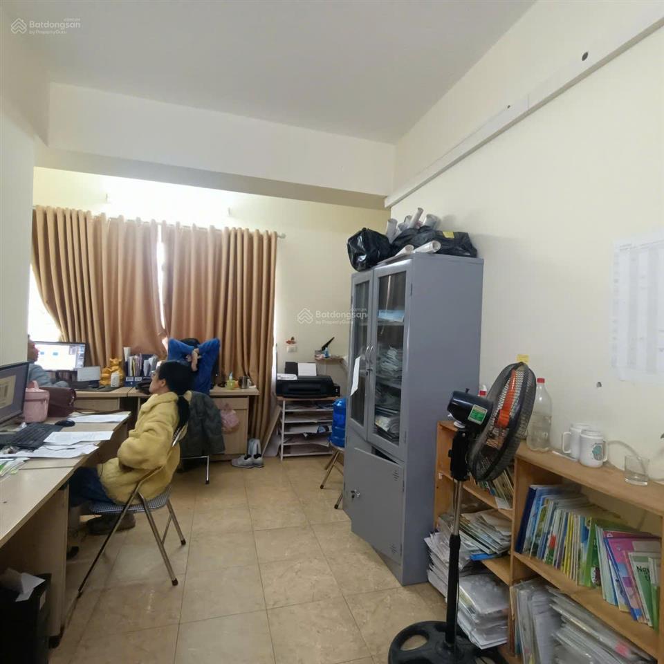 Bán căn góc 3 mặt thoáng tầng thấp, 4 phòng ngủ, dt 157m2 toà nhà a5 kđt đại kim, hoàng mai. 8,4 tỷ