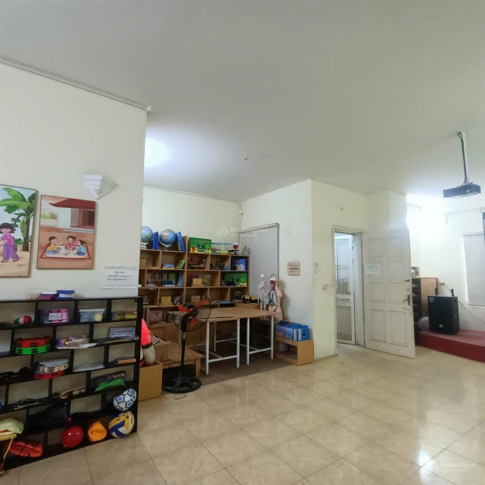 Bán căn góc 3 mặt thoáng tầng thấp, 4 phòng ngủ, dt 157m2 toà nhà a5 kđt đại kim, hoàng mai. 8,4 tỷ