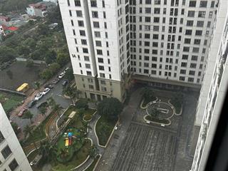 Bán căn hộ tầng trung hanoi homeland thượng thanh,dt59m2, 2ngủ,2vs, sđcc. giá 4,9 tỷ.  0972 858 ***