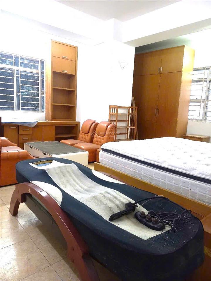 Bán căn góc 3 mặt thoáng tầng thấp, 4 phòng ngủ, dt 157m2 toà nhà a5 kđt đại kim, hoàng mai. 8,4 tỷ