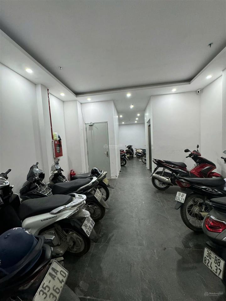 Bán chdv tại 192 đường kim giang, định công, dt 66m2, 7 tầng, 21 phòng ngủ khép kín, dòng tiền tốt