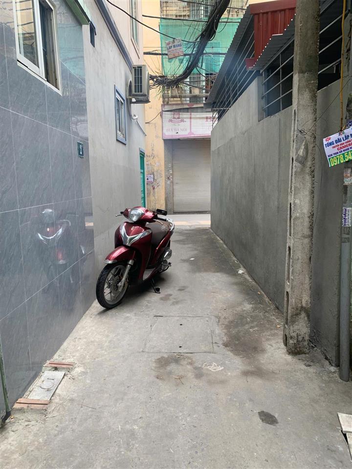 Bán chdv tại 192 đường kim giang, định công, dt 66m2, 7 tầng, 21 phòng ngủ khép kín, dòng tiền tốt