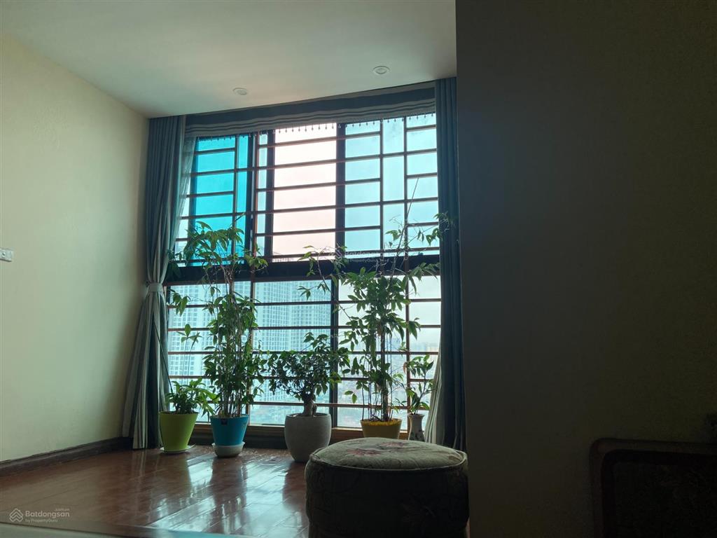 Bán cc vnt 19 nguyễn trãi, thanh xuân,tầng trung siêu đẹp,dt120m2, 3 ngủ 2vs, sđcc. giá nét 11,2 tỷ