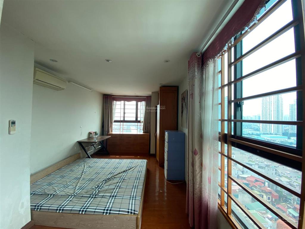 Bán cc vnt 19 nguyễn trãi, thanh xuân,tầng trung siêu đẹp,dt120m2, 3 ngủ 2vs, sđcc. giá nét 11,2 tỷ