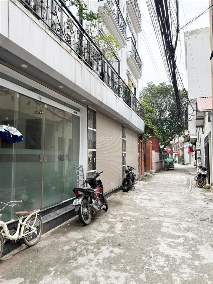 Bán nhà la nội, dương nội, ôtô đỗ cửa, dt33m2/35m2, 5 tầng, 3 ngủ, nội thất đầy đủ,  0972 858 ***.