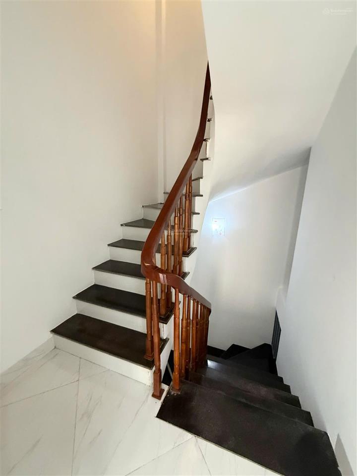 Bán nhà la nội, dương nội, ôtô đỗ cửa, dt33m2/35m2, 5tầng, 3ngủ, 4vs nội thất đầy đủ, 0972 858 ***