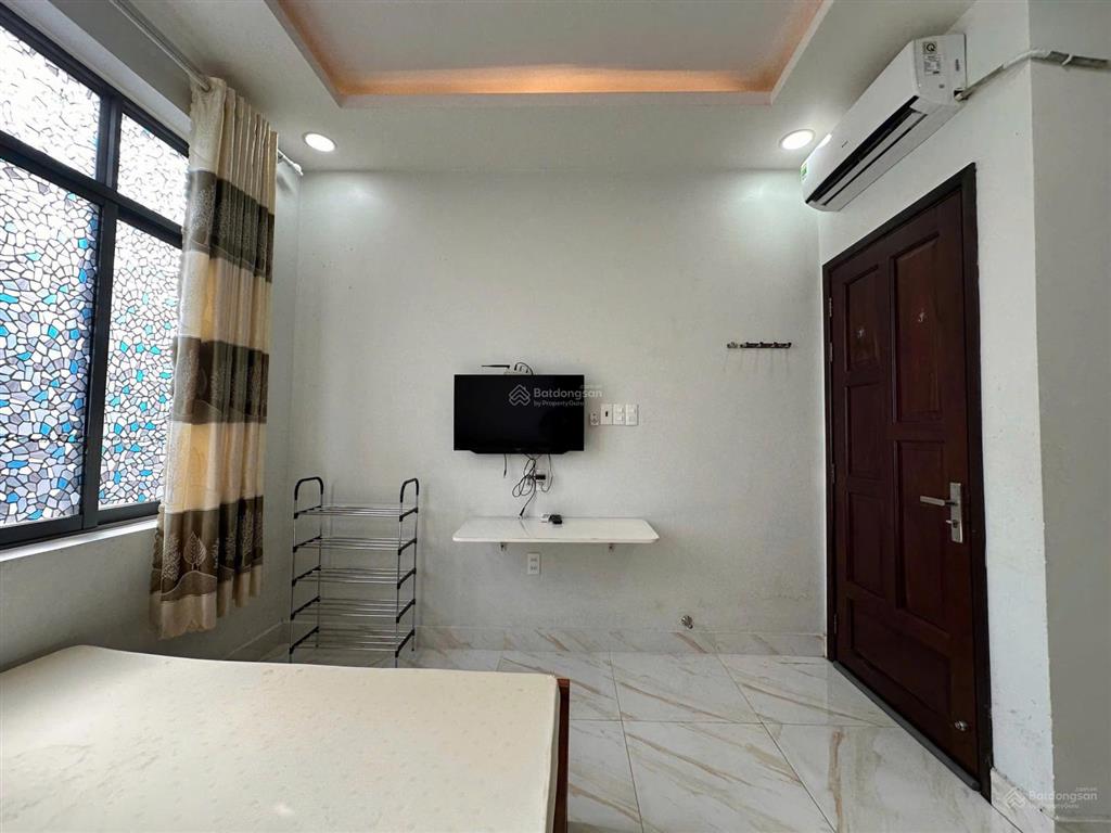Cho thuê cc mini ngay đường nguyễn biểu, q5, tp. hcm, giá cực chất 4,6 triệu, 26m2  thang máy
